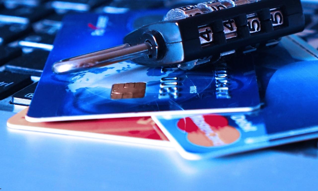 How to Protect Yourself From Credit Card Theft