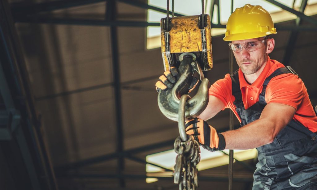 What are the Tips for Preparing a Jobsite for a Crane Lift?