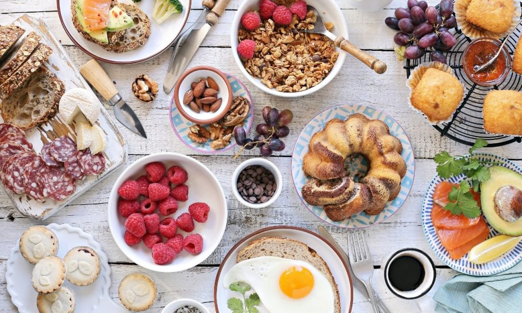 How Long Can Brunch Food Safely Sit Out Before It Should Be Replaced?