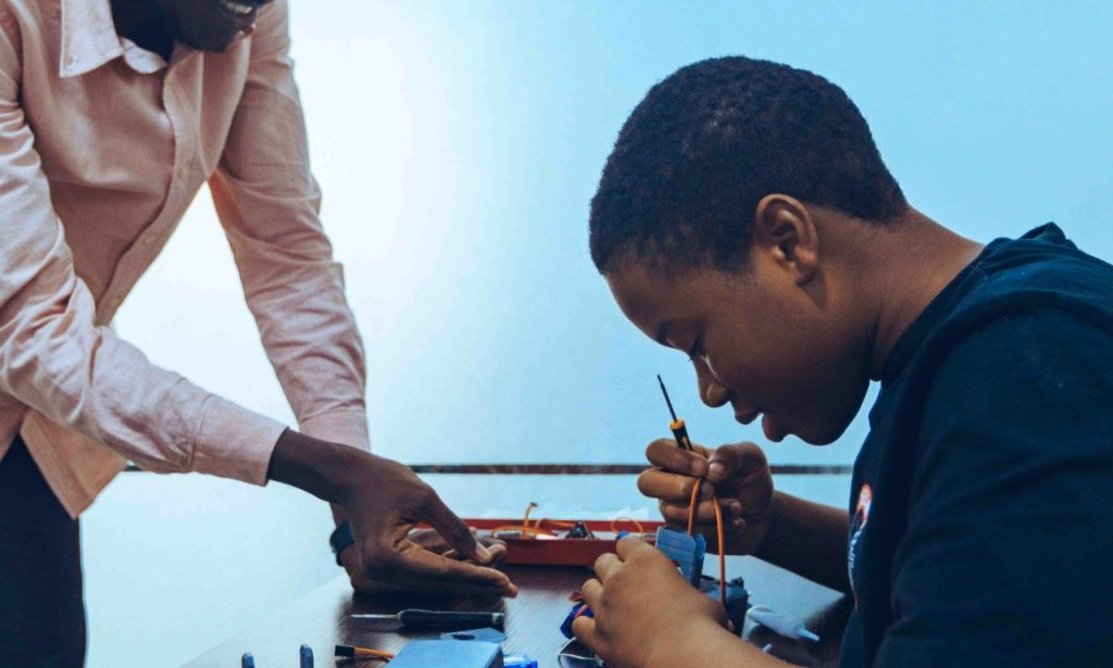 Can Outdoor Learning Improve Academic Performance?